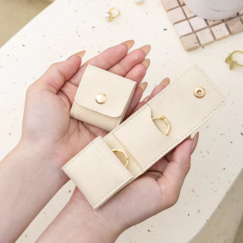 💎 Jewel Nest Mini Space-Saving Jewelry Organizer
